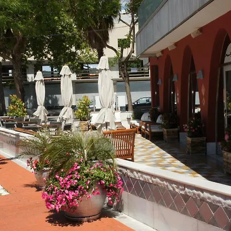 Hotel Pinar Del Mar 3*