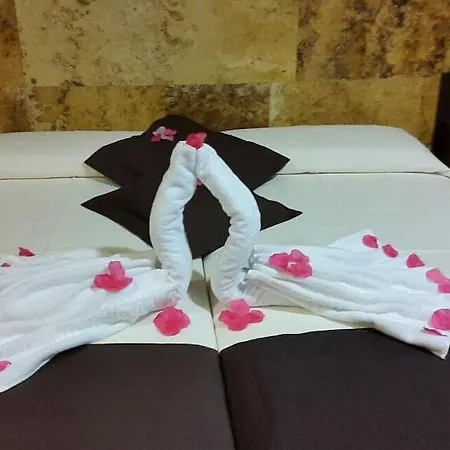 Pinar Del Mar מלון פלטחה ד'ארו