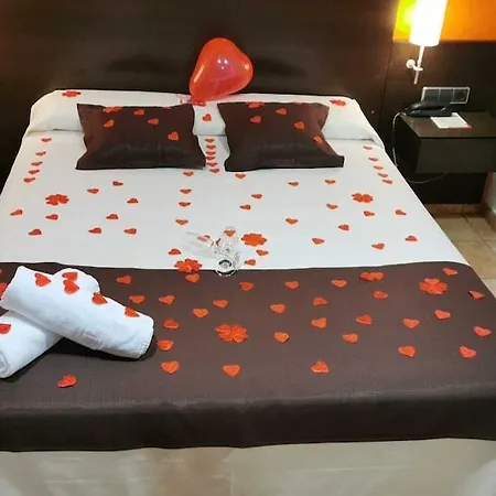 Pinar Del Mar מלון 3*