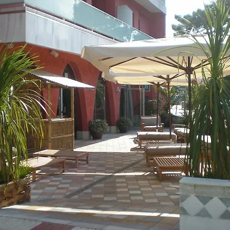 Pinar Del Mar מלון 3*